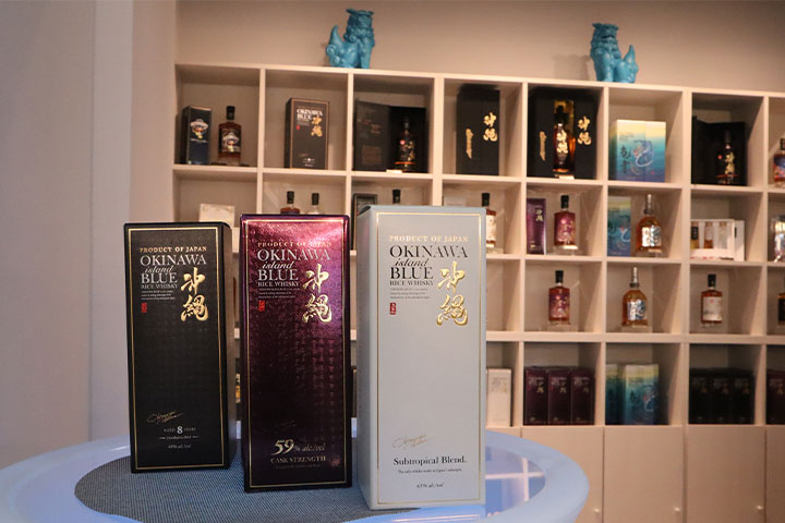 OKINAWA BLUE 市場本通り店